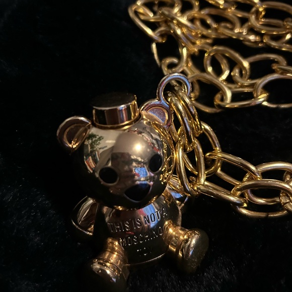 Moschino Not a Toy Teddy bear Heavy duty Gold Chunky necklace WITHOUT lipgloss - Picture 5 of 9
